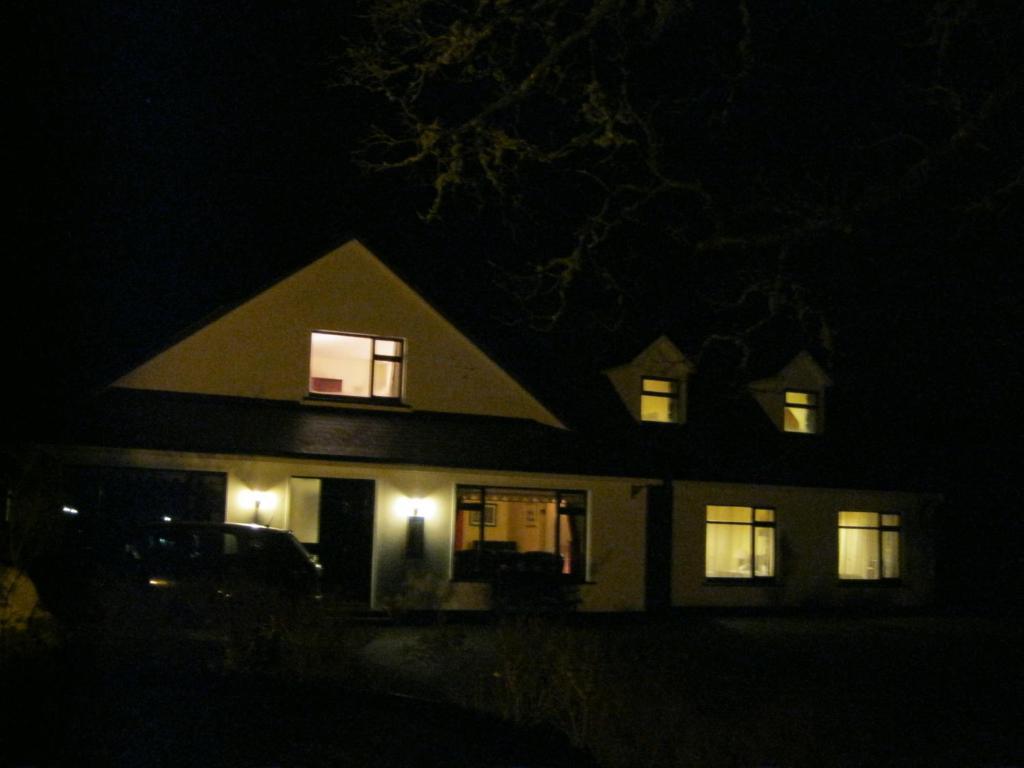 Mountain View Guesthouse Oughterard Eksteriør billede